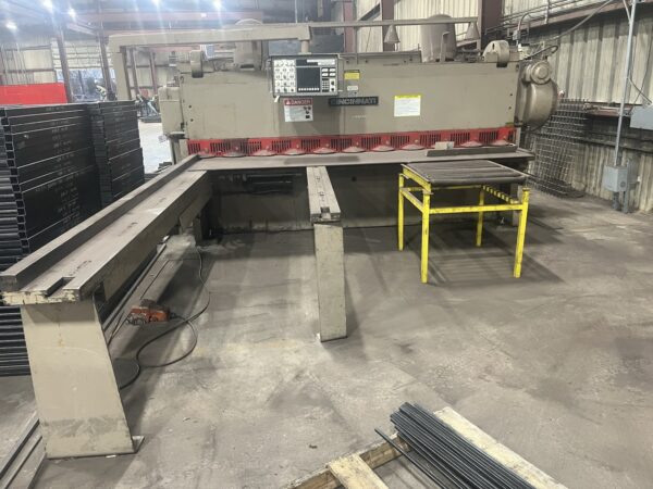 3/8" x 10' Cincinnati 2510G CNC Mechanical Power Squaring Shear, 1985 - Backgauge