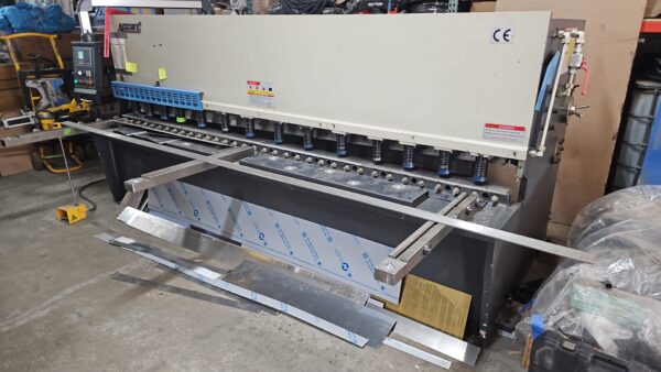 5/16" x 10.5' Accurl QC12Y 8 X 3200 Hydraulic Shear, 2015 - Videos Available - Image 3