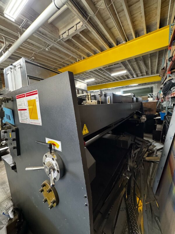 5/16" x 10.5' Accurl QC12Y 8 X 3200 Hydraulic Shear, 2015 - Videos Available - Image 5