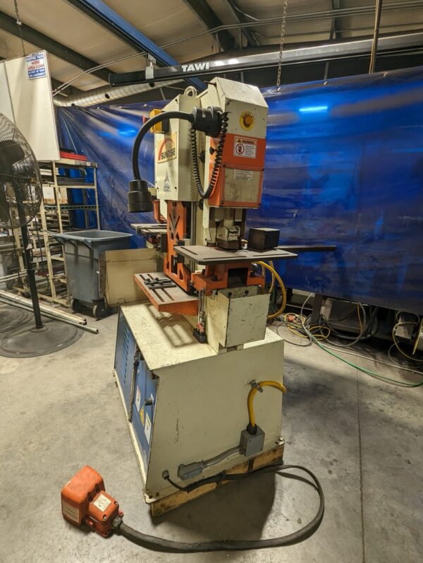 66 Ton Sunrise IW-66K Ironworker, 2014 - Available Immediately - Image 2