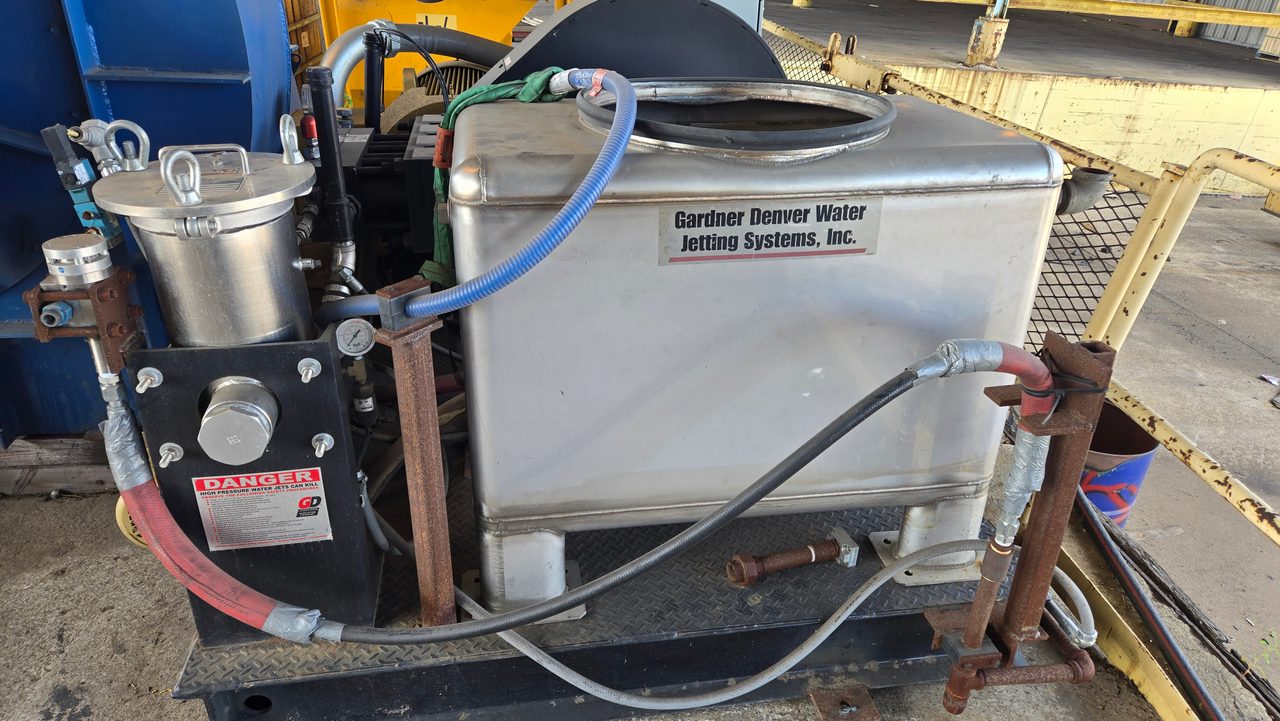 Gardner Denver 300-20HC-ES Pump