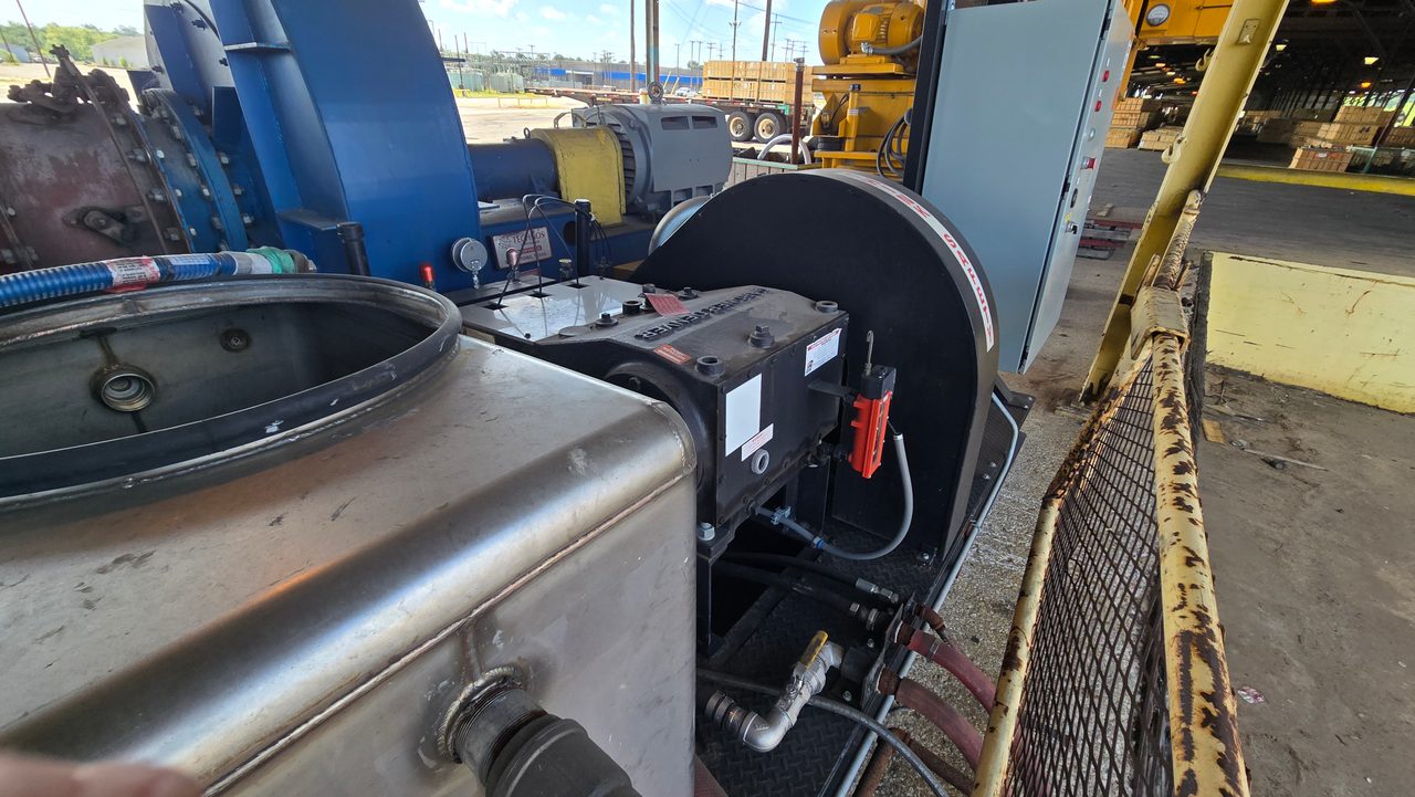 Gardner Denver 300-20HC-ES Pump
