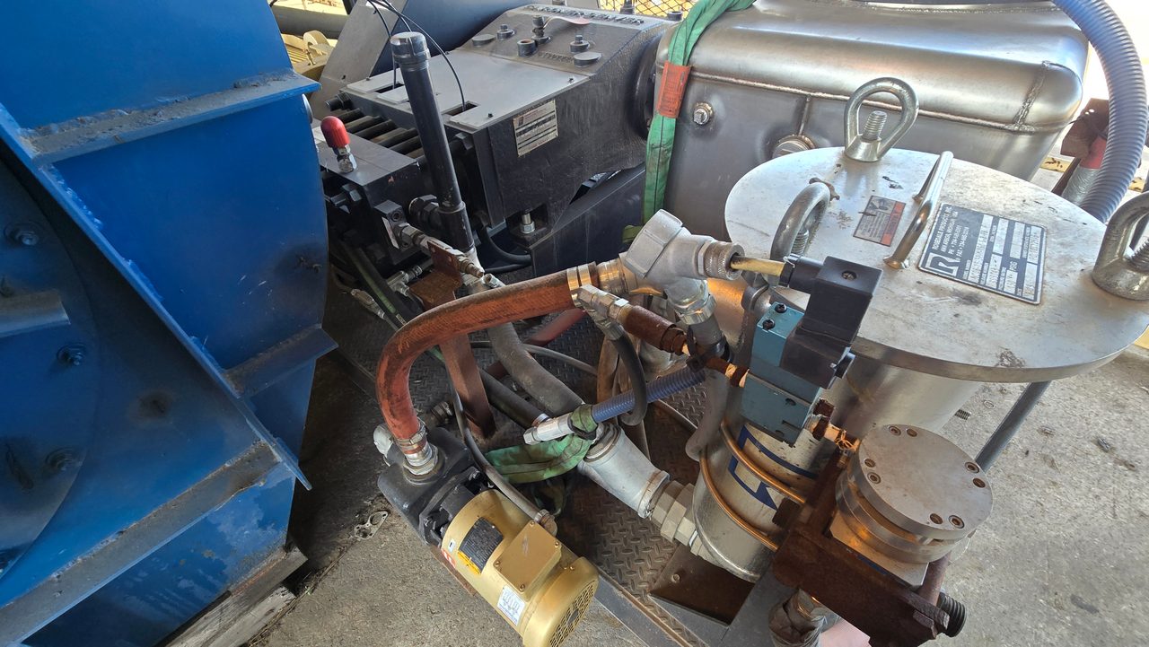 Gardner Denver 300-20HC-ES Pump