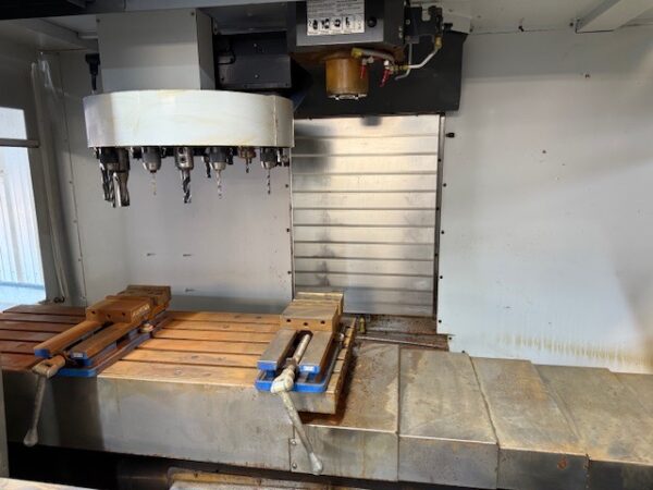 Haas VF-4 VMC, 2014 - Rigid Tapping, Chip Auger, Wireless Intuitive Probing System - Image 2