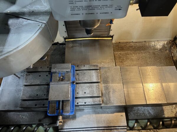 Haas VF-1 VMC, 1999 - Rigid Tap, Programmable Coolant - Image 3