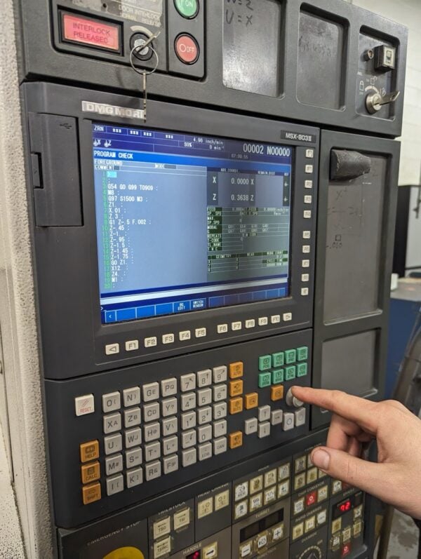 Mori Seiki CL203 CNC Lathe, 1999 - Chip Conveyor - Image 4