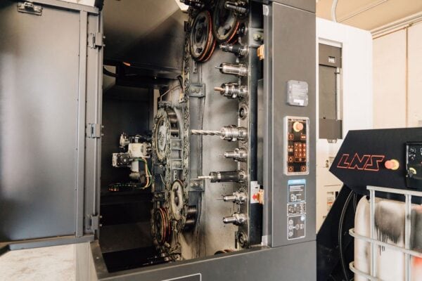 Mazak Variaxis i-600, 2022 - 5th Axis Trunion Table, TSC, 12 Pallet Pallet Tech System - Image 9