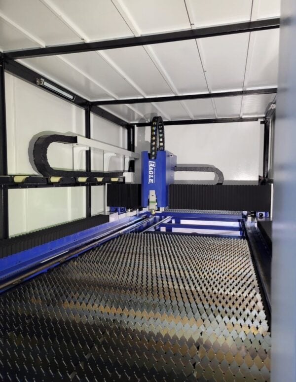 5' x 10' 4,000 Watt Eagle LF1530 Fiber MaxPhotonics Laser