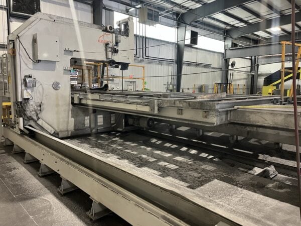 79" x 220" Kasto BBS U8x20 Semi-Automatic Vertical Bandsaw, 2016 - Infinitely Variable Bandsaw Blade Speed