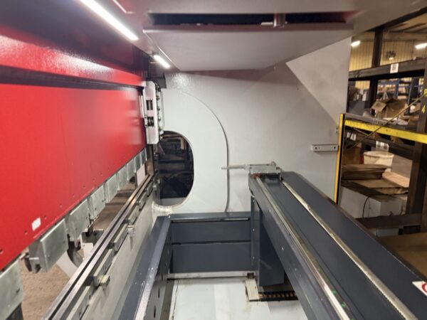 242 Ton x 13' Mitsubishi (Adira) PA22040 CNC Press brake, 2021 - Image 2