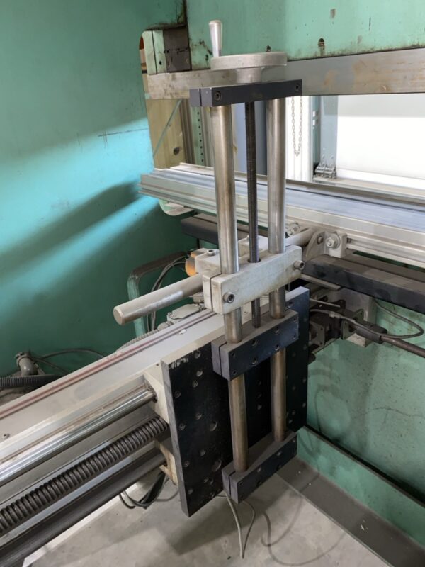 175 Ton x 12' Piranha CNC Press Brake 17512, CNC Backguage, Tooling Included - Image 18