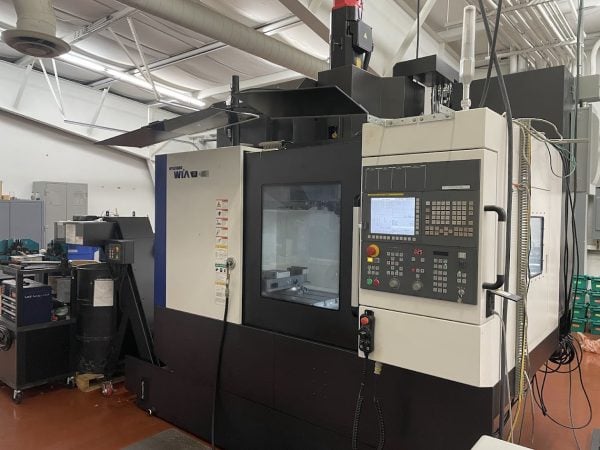 Hyundai WIA F400 VMC, 2017 - TSC, High Pressure Coolant, Rigid Tapping - Image 2