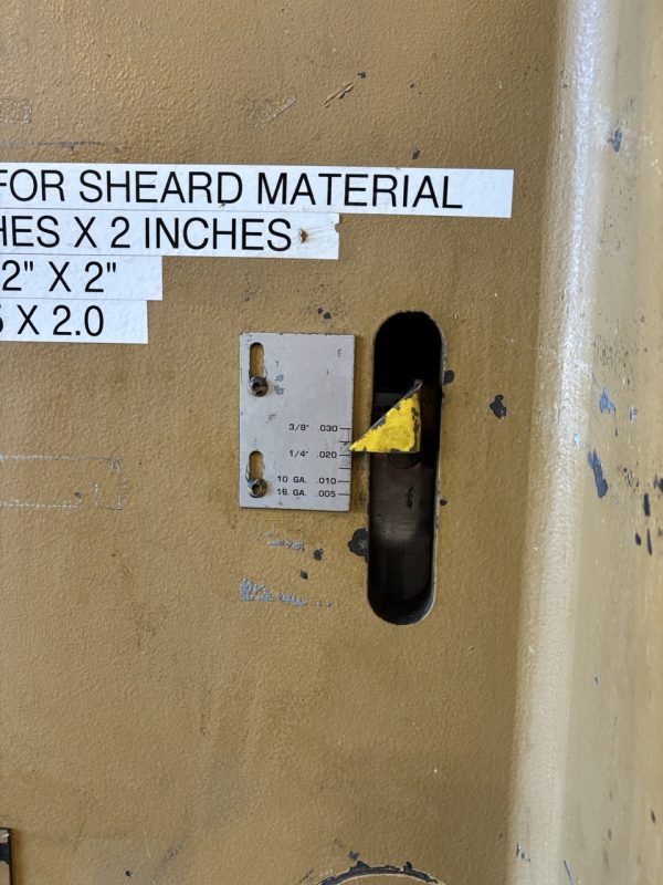 3/8" X 6' Standard AS375-6 Hydraulic Shear, 2001 - owned by a School digital back gauge ￼ - Image 6