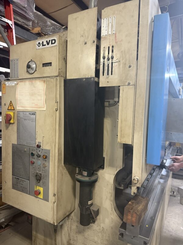150 Ton X 10 ft LVD 150-JS-10 Press Brake 1995 - Image 4