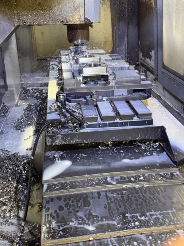 Haas VF-3B VMC, 2004 - Probe, 2 Speed Gear Drive, TSC, 24 Tool SMTC, Rigid Tapping - Image 7
