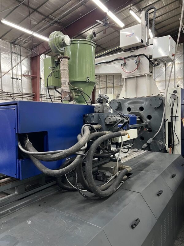 550 Ton, 80 Oz Borche BS500-III Injection Molding Machine, 2012 - KEBA Controller with Robot  (TopStar MDW-110) - Image 5