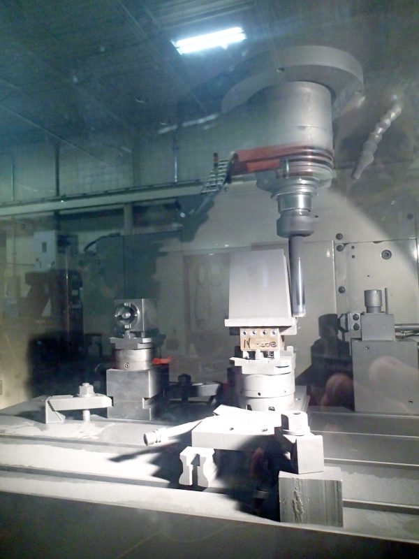 Makino SNC64-A15 Graphite Mill VMC, 1996 - Video Available - Image 3