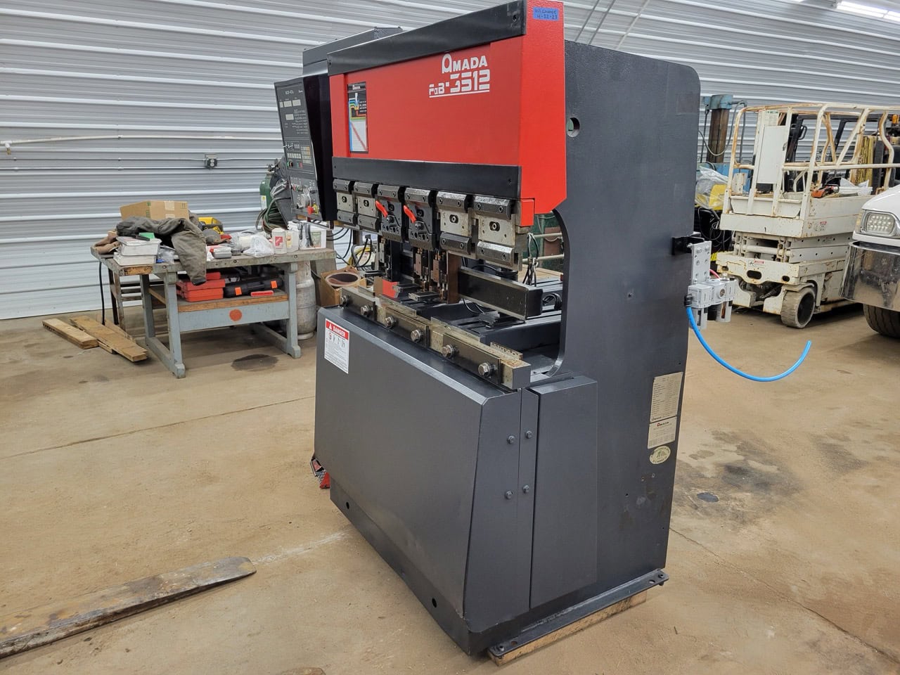 35 Ton X 4' Amada FBD 3512E Hydraulic Press Brake, 1992 - Image 3