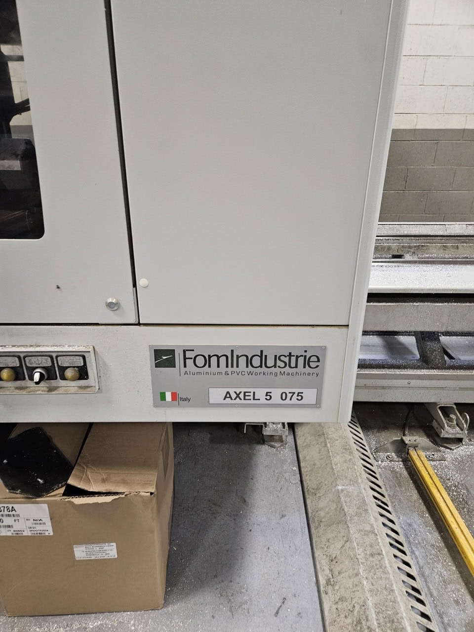 Fom Industrie Axel 5 075 5-Axis CNC Machining Center, 2017 - Image 9