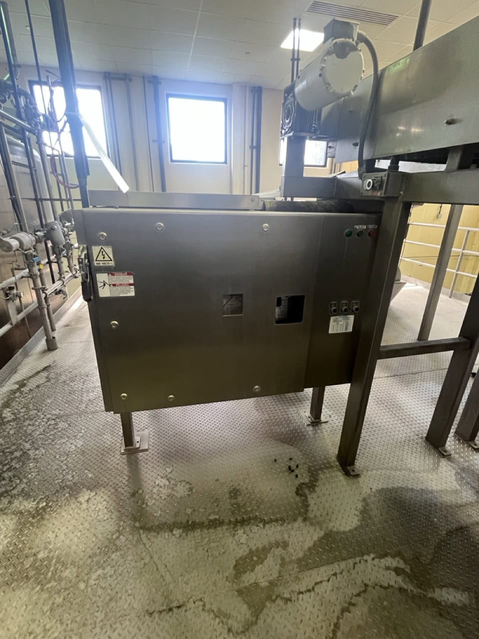 Urschel QuantiCut Q-Series Dicer – Industrial 10" Input System for Dicing, Slicing, Strip Cutting - Image 2