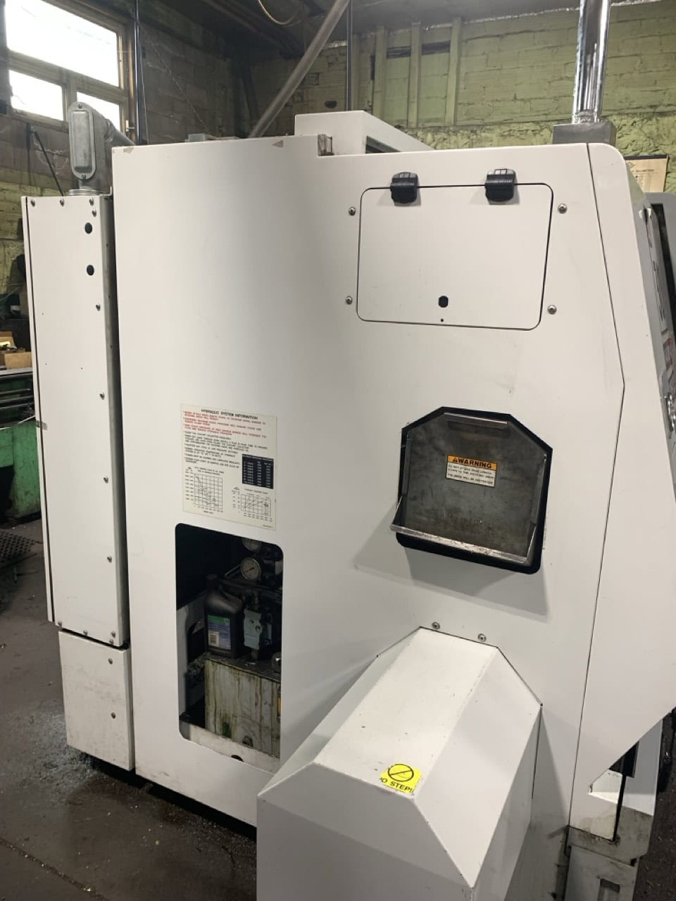 Haas SL-30T CNC Lathe, 2005 - Tailstock, Spindle Orientation, Chip Auger - Image 2