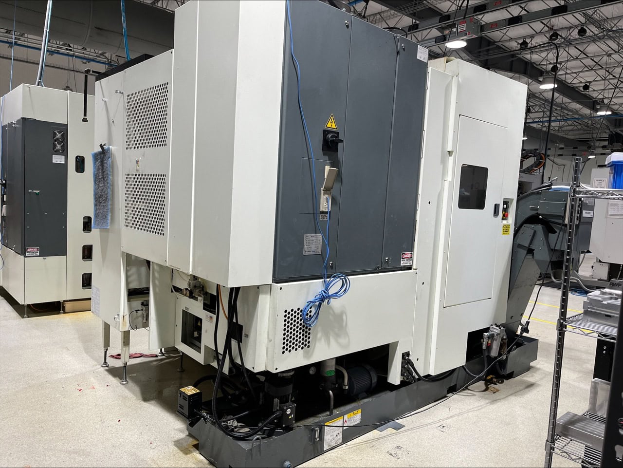 Kitamura Mycenter HX300IF Dual-Pallet HMC, 2008 - Chip Conveyor, 40 Tool ATC, 20,000 RPM Spindle - Image 2