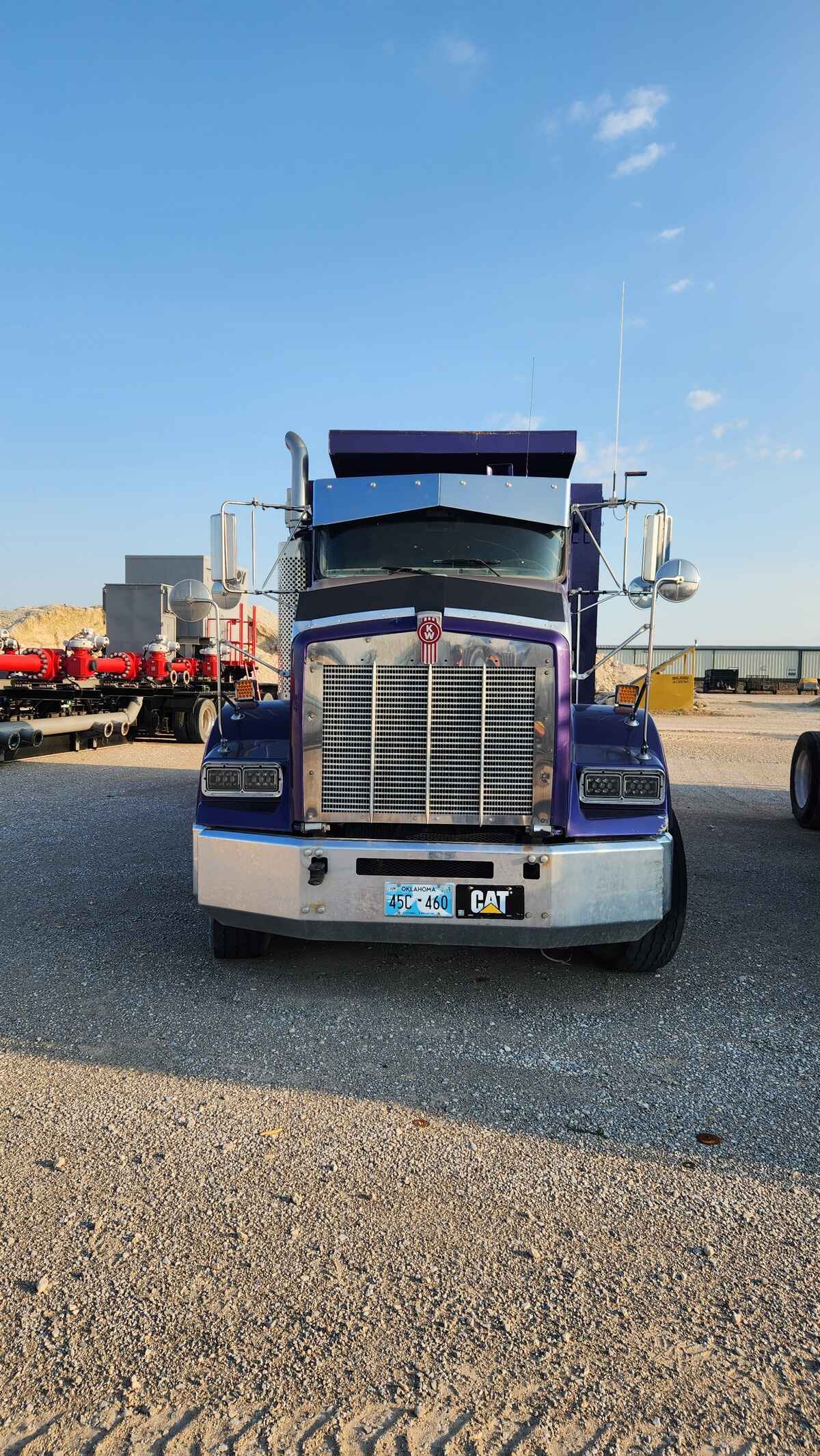 Kenworth T800 Dump Truck, 2004 - Cummins Diesel, 8LL Transmission, 18′ Steel Body - Image 4