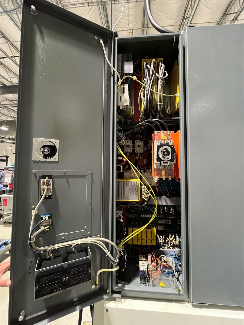 Kitamura Mycenter HX300IF Dual-Pallet HMC, 2008 - Chip Conveyor, 40 Tool ATC, 20,000 RPM Spindle - Image 10