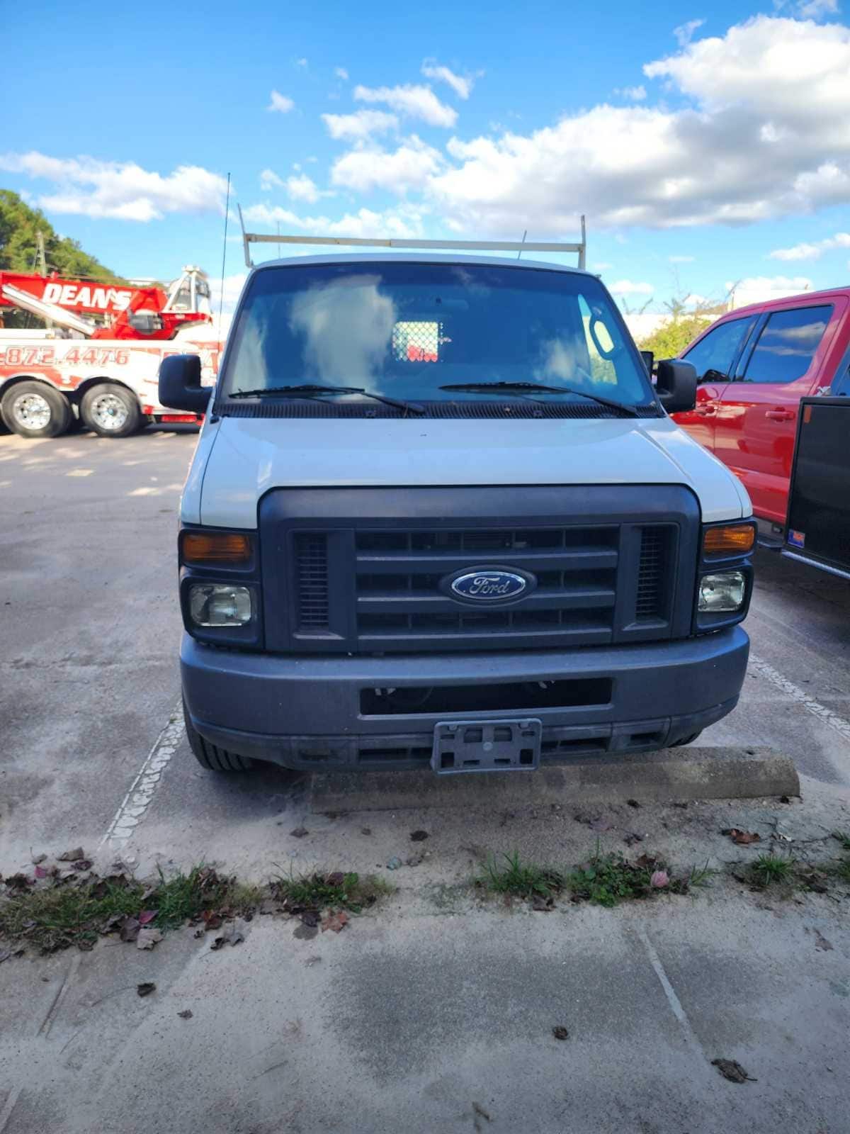 Ford Econoline E-350 Cargo Van, 2013 – 5.4L V8 Commercial Work Van - Image 2