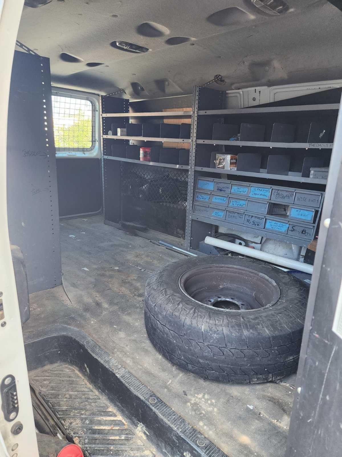 Ford Econoline E-350 Cargo Van, 2013 – 5.4L V8 Commercial Work Van - Image 12