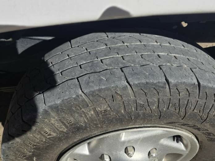 Ford Econoline E-350 Cargo Van, 2013 – 5.4L V8 Commercial Work Van - Image 23