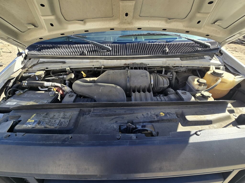 Ford Econoline E-350 Cargo Van, 2013 – 5.4L V8 Commercial Work Van - Image 40