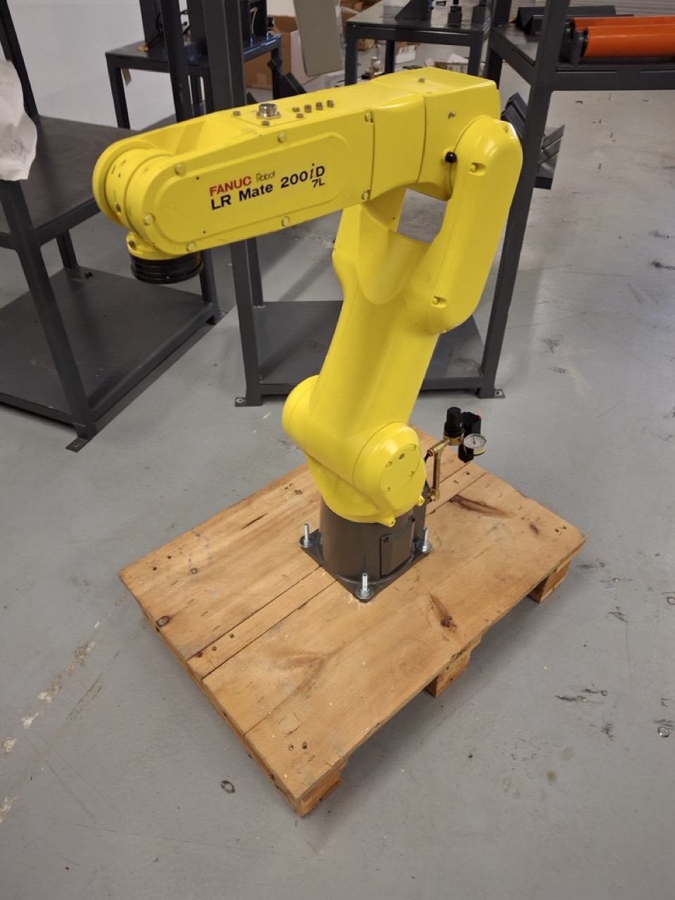 FANUC LR Mate 200iD 7L, 2019 - 7th Axis Ready - Image 3