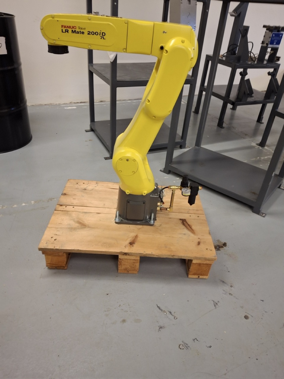 FANUC LR Mate 200iD 7L, 2019 - 7th Axis Ready - Image 4