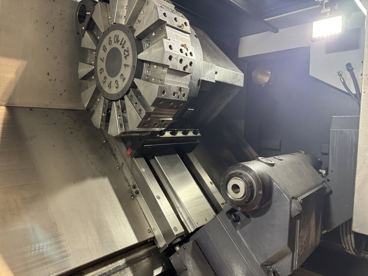 Doosan 5100B CNC Lathe, 2023 - 24" Chuck, Tool Setter - Image 18