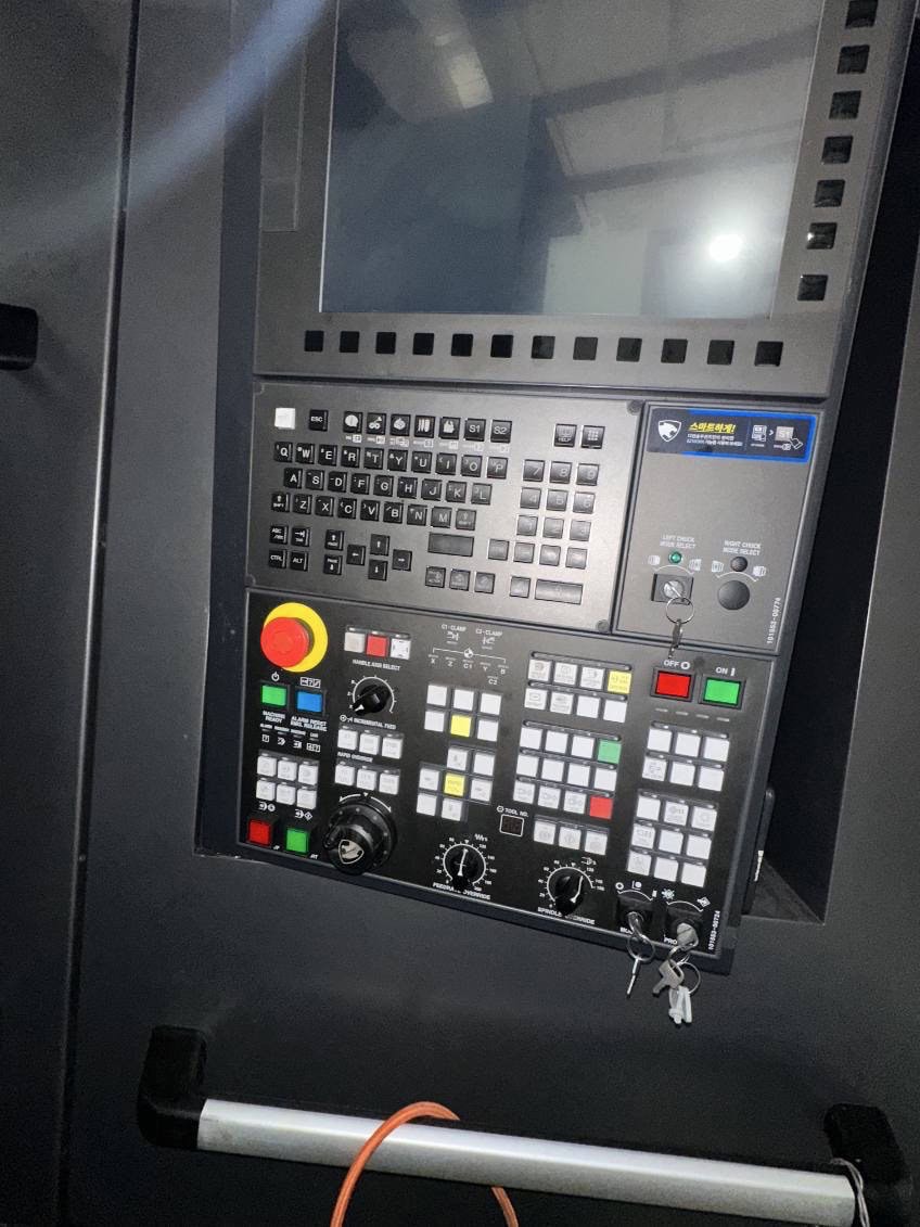 Doosan 5100B CNC Lathe, 2023 - 24" Chuck, Tool Setter - Image 12