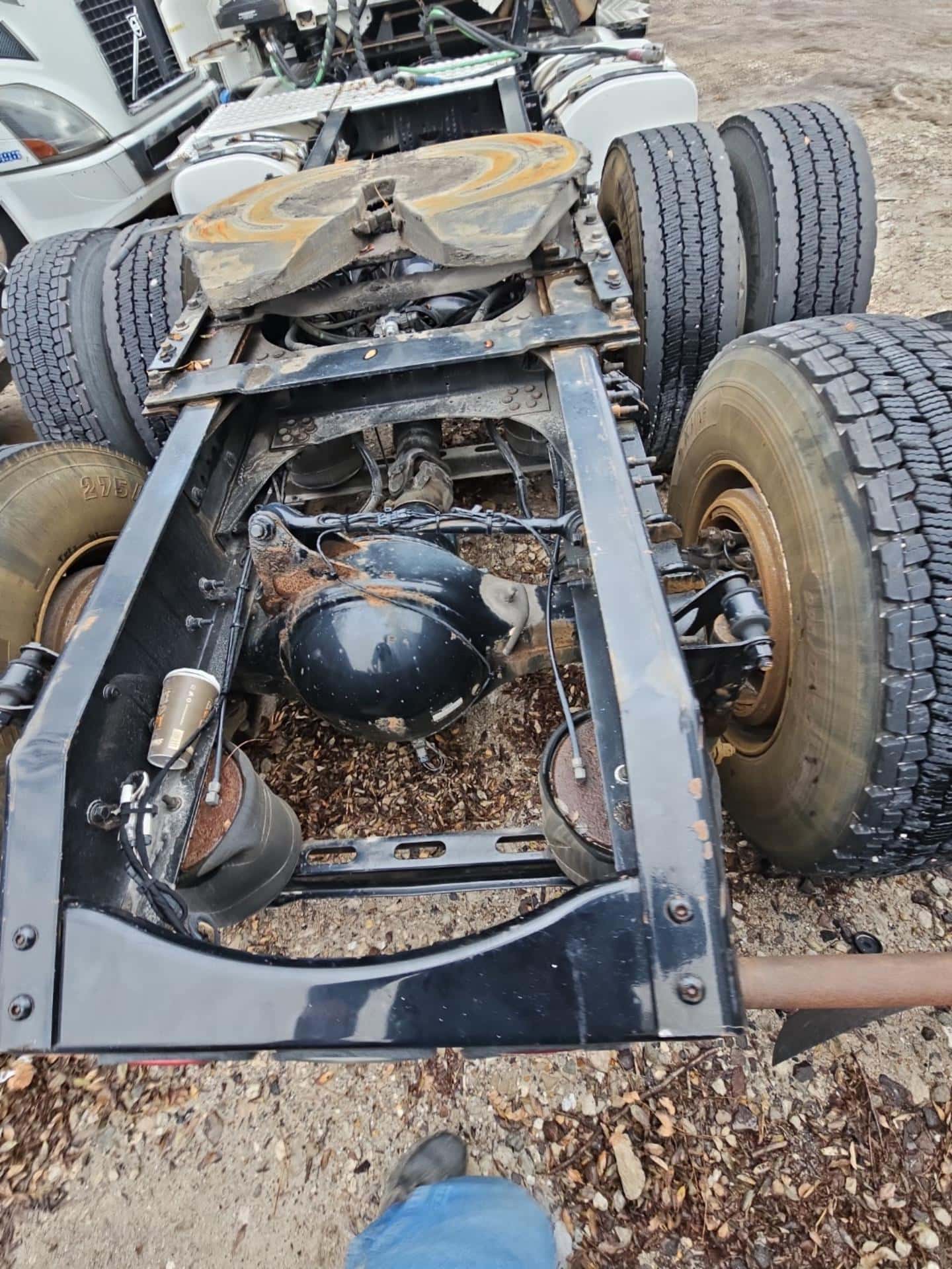 2015 Volvo VNL Day Cab – D11 Engine, Volvo ATO I-Shift Auto - Image 6