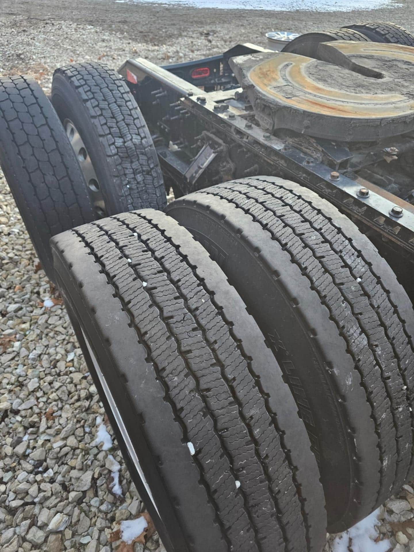 2015 Volvo VNL Day Cab – D11 Engine, Volvo ATO I-Shift Auto - Image 17