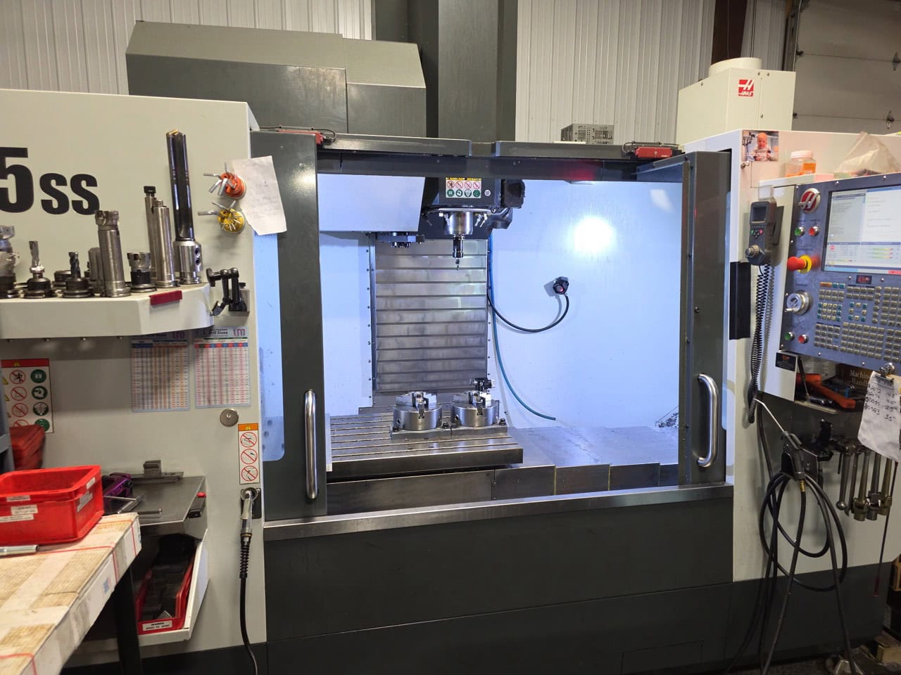 Haas VF-5SS VMC, 2018 - Probe, TSC, 12K RPM Spindle - Image 3