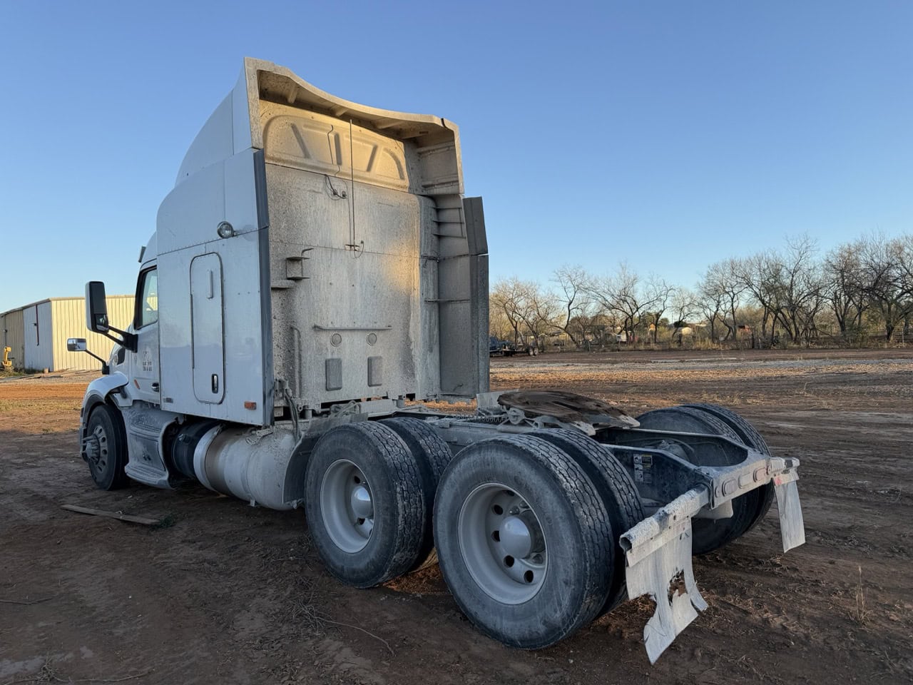 Peterbilt 579 Sleeper Truck, 2018 - 6×4 Axle - Image 2