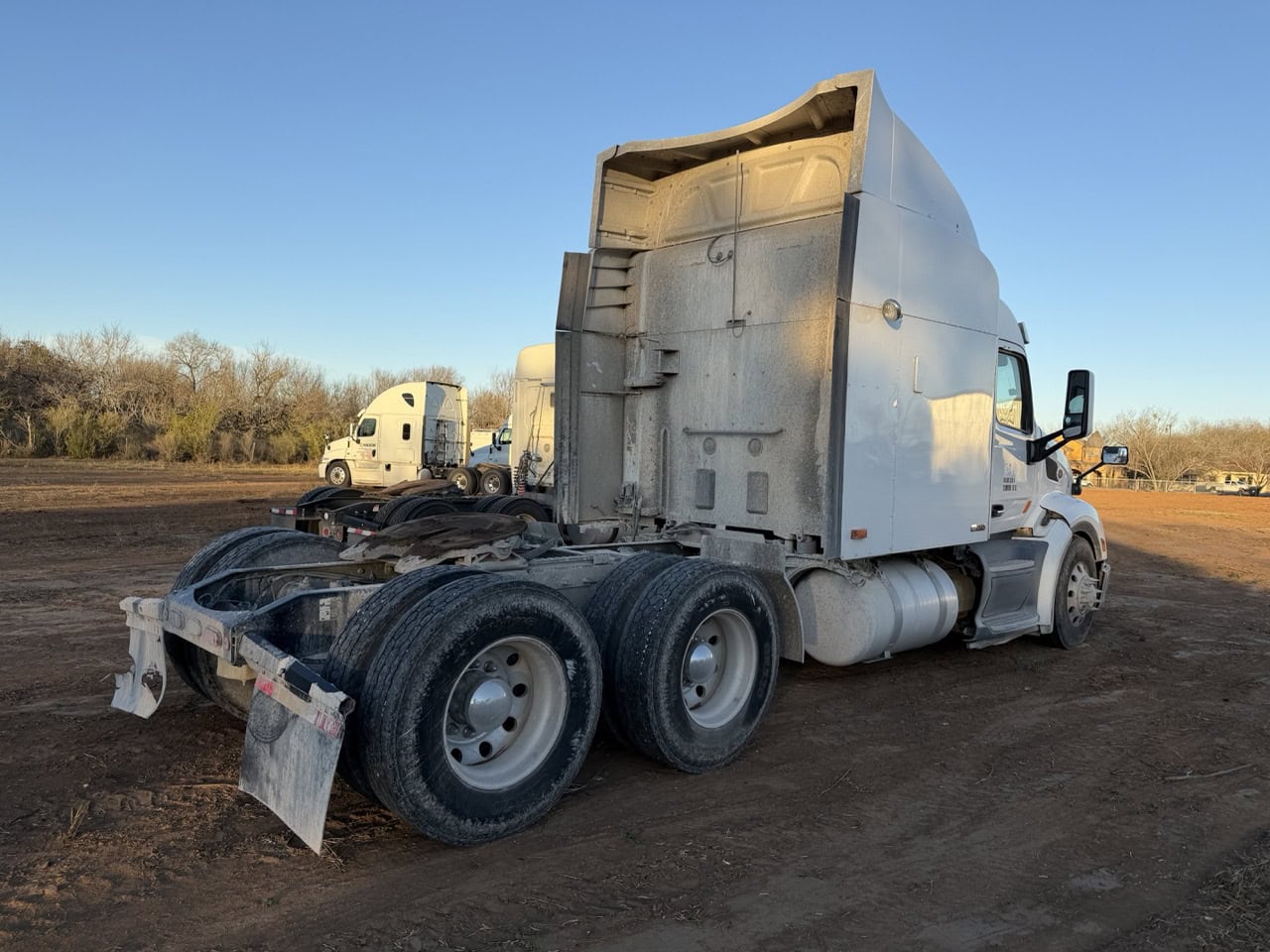 Peterbilt 579 Sleeper Truck, 2018 - 6×4 Axle - Image 3