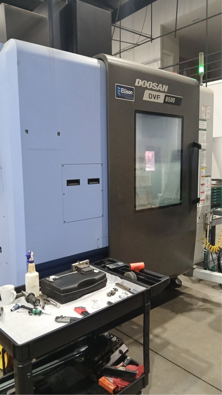 Doosan DVF 6500 5 Axis VMC, 2020 - Chip Blaster, Renishaw RMP600 - Image 3
