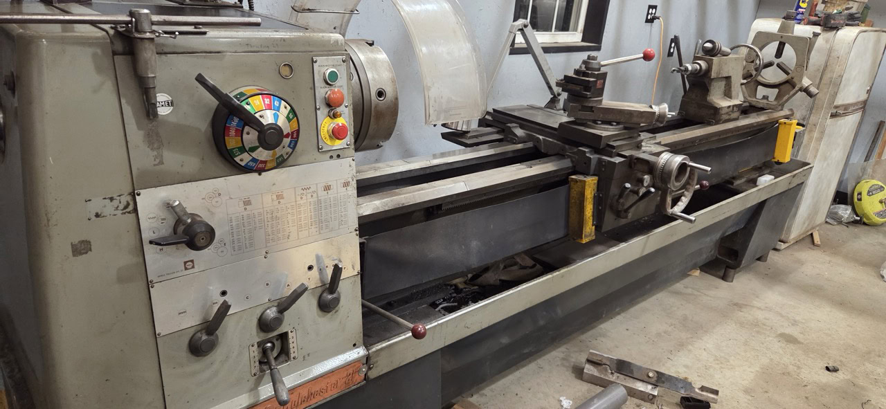 100" Clausing Colchester 21 Gap Bed Lathe, 1982 - Tailstock, DRO, Steady-Rest, Taper, Aloris Tool Post - Image 2