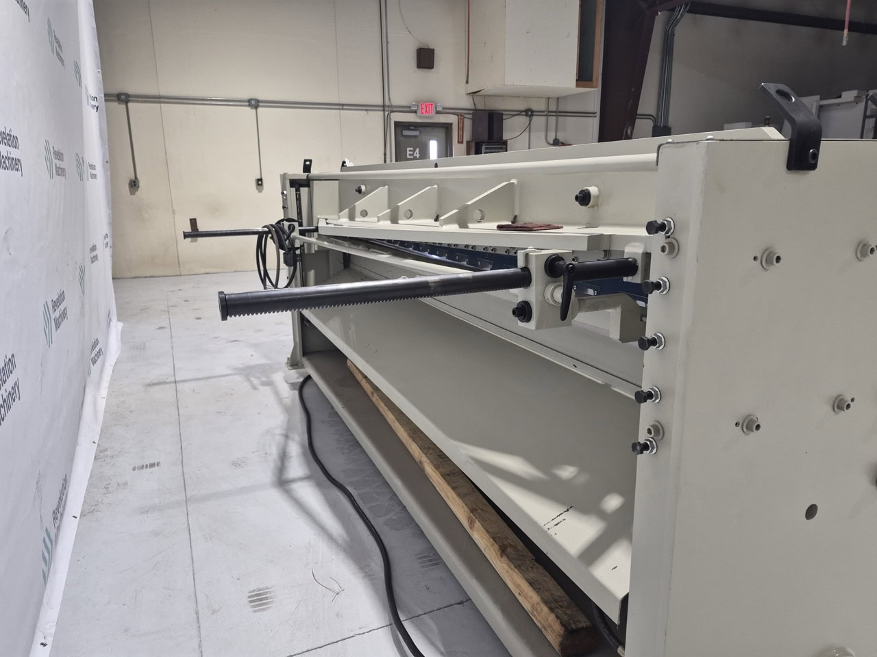 10' x 10Ga Baileigh SH-12010, Hydraulic Shear - 2023 - Image 4