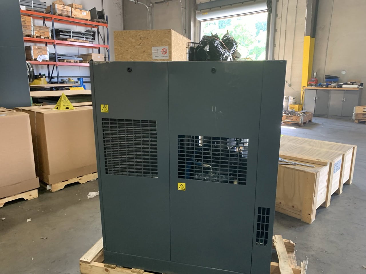 25 HP Atlas Copco GA18VSD FF Compressor, 2024 - Integrated Dryer. - Image 3