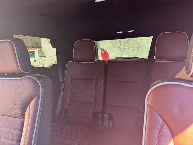 2023 GMC Yukon Denali Ultimate – 6.2L V8 | 4WD - Image 24