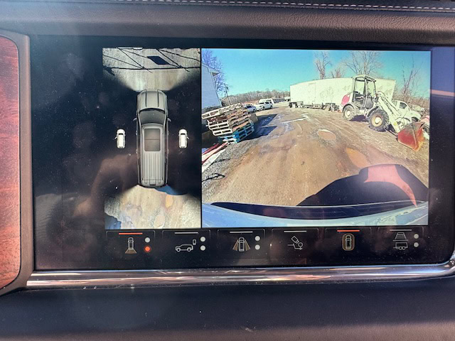 2023 GMC Yukon Denali Ultimate – 6.2L V8 | 4WD - Image 27