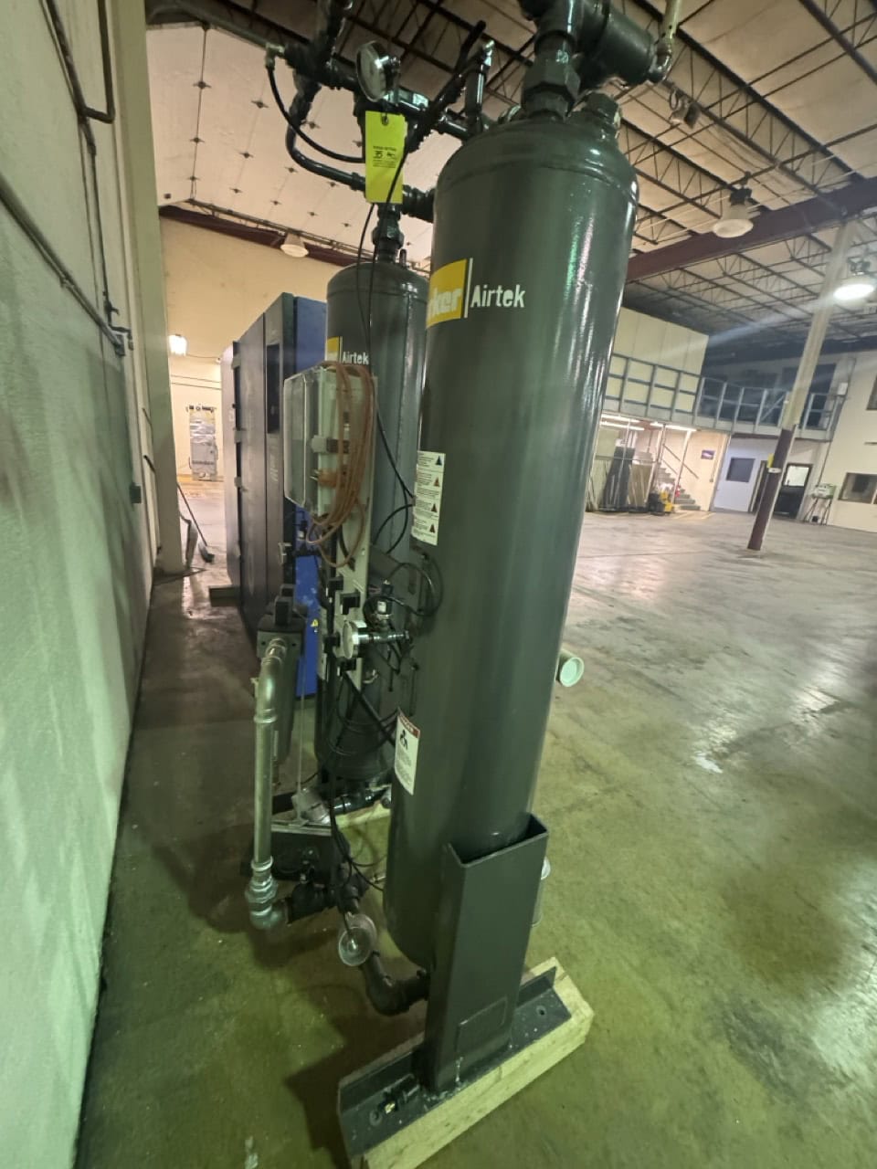 75 HP Quincy QOFT-75V Oil Free Compressor w/ Parker Airtek Dryer, 2023 - 978 Hours, Air Tank Included - Image 5