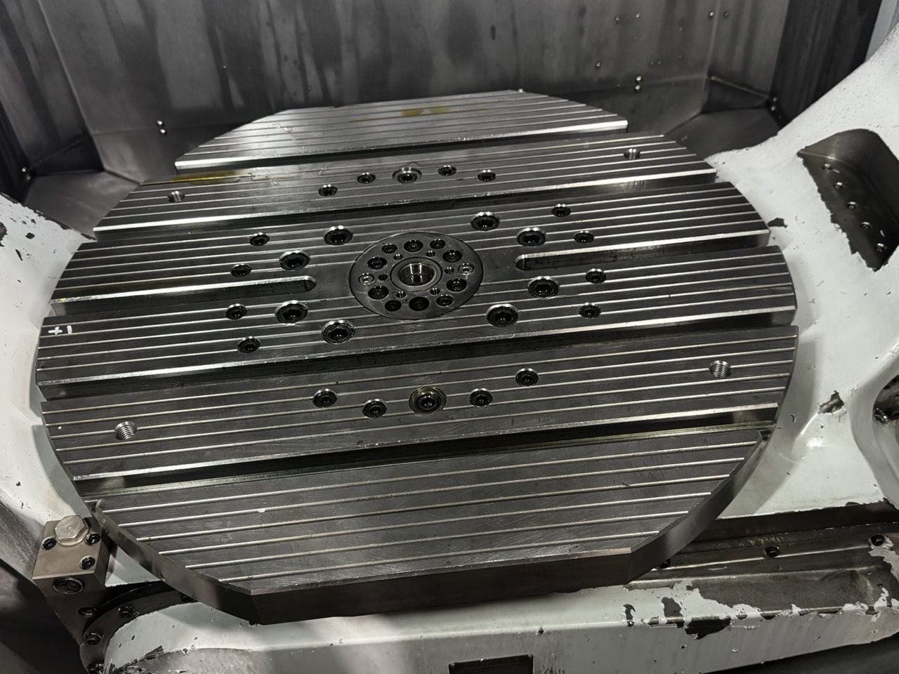 Doosan DVF 6500 5 Axis VMC, 2020 - Chip Blaster, Renishaw RMP600 - Image 18