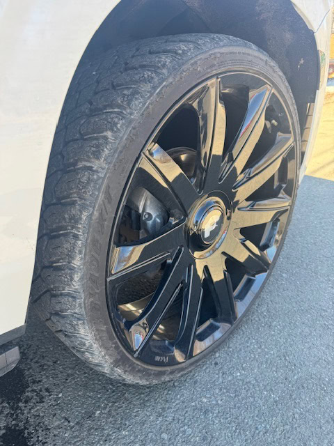 2023 GMC Yukon Denali Ultimate – 6.2L V8 | 4WD - Image 16